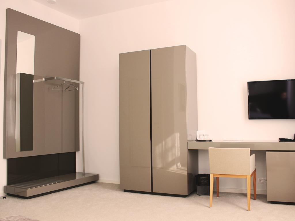 Hotel Lev Levice Habitación foto