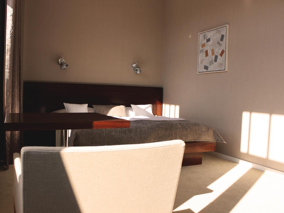 Hotel Lev Levice Habitación foto